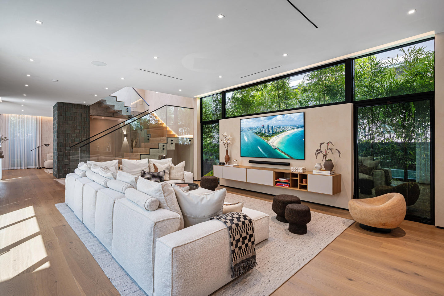 COCONUT GROVE gallery image
