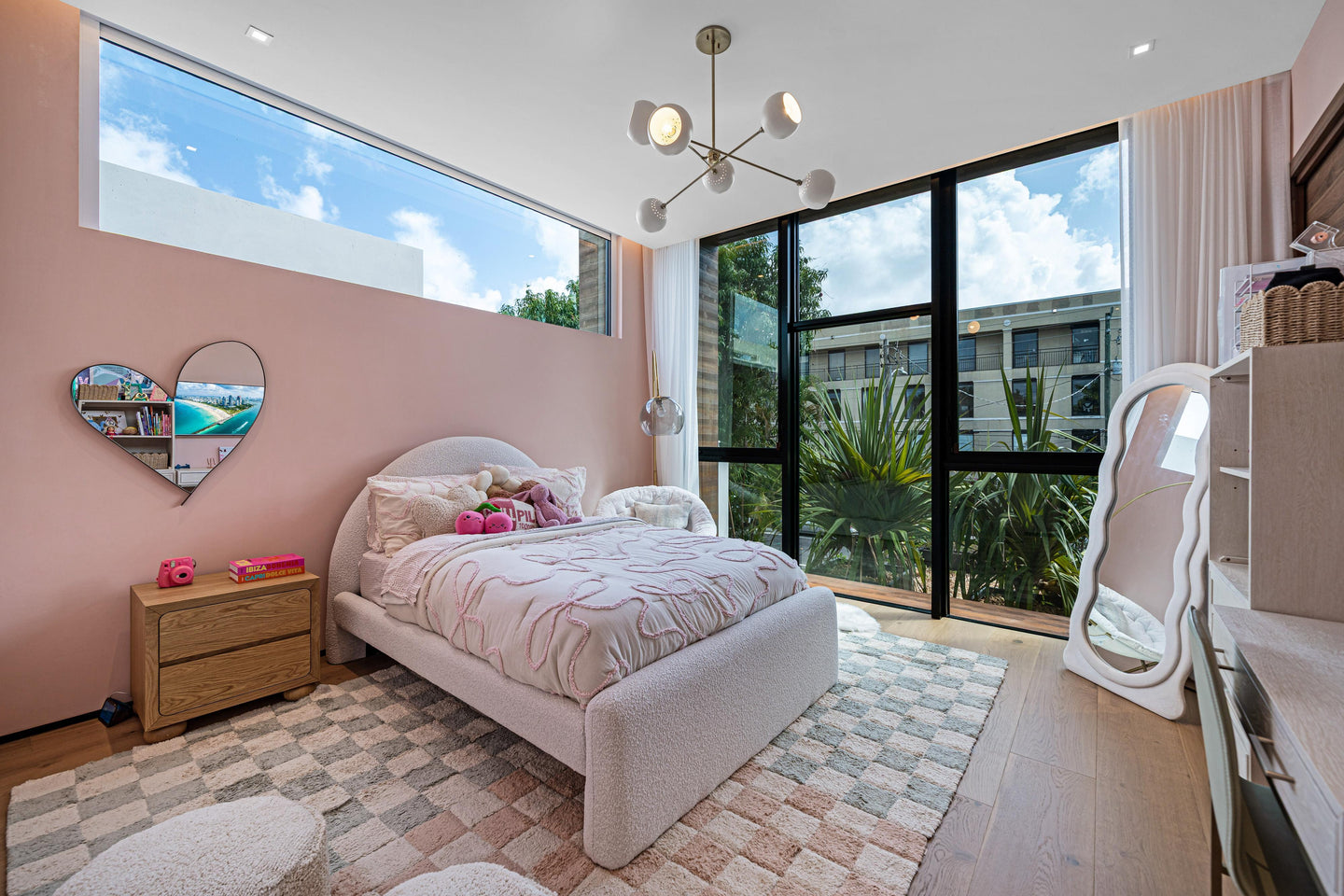 COCONUT GROVE gallery image