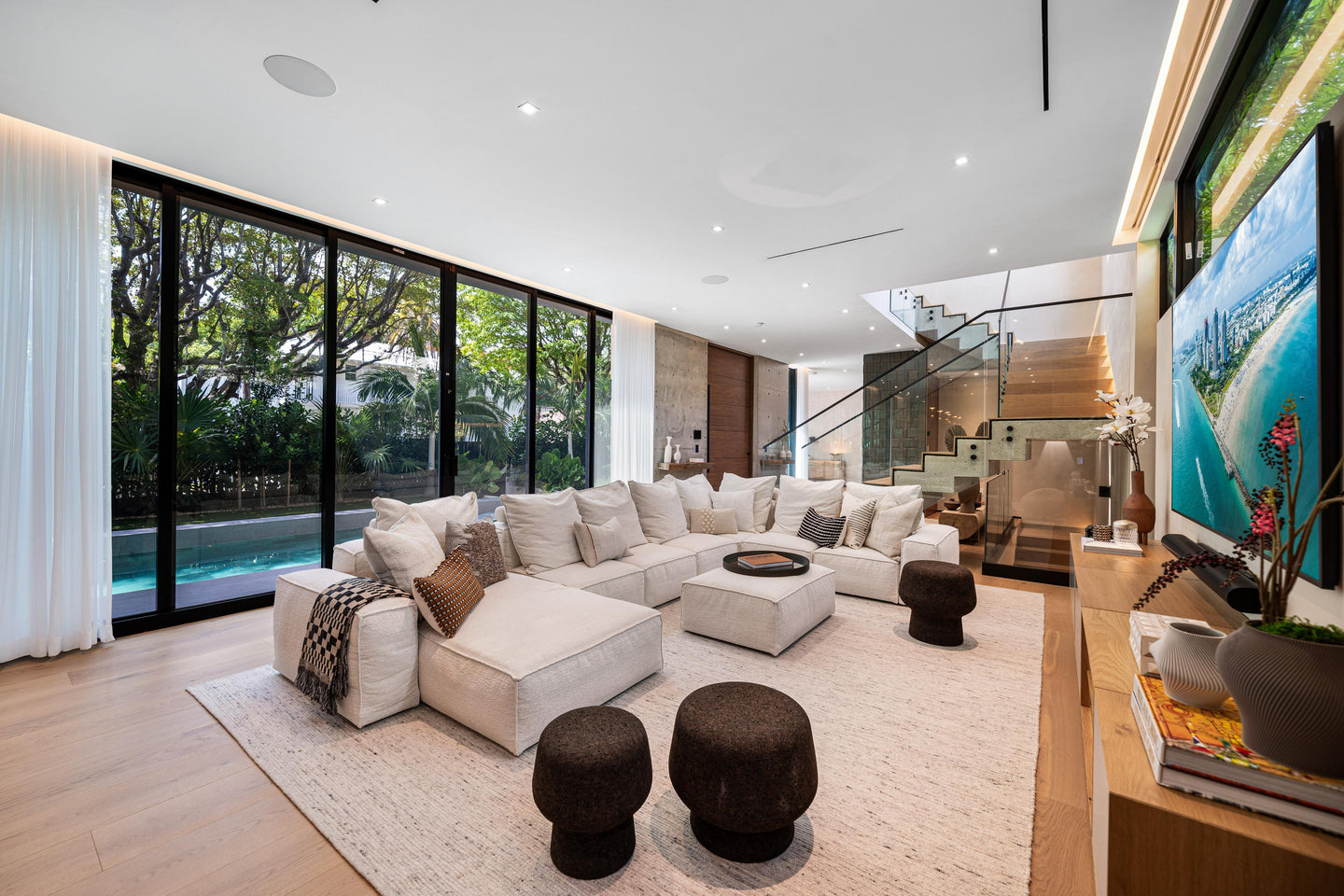 COCONUT GROVE gallery image