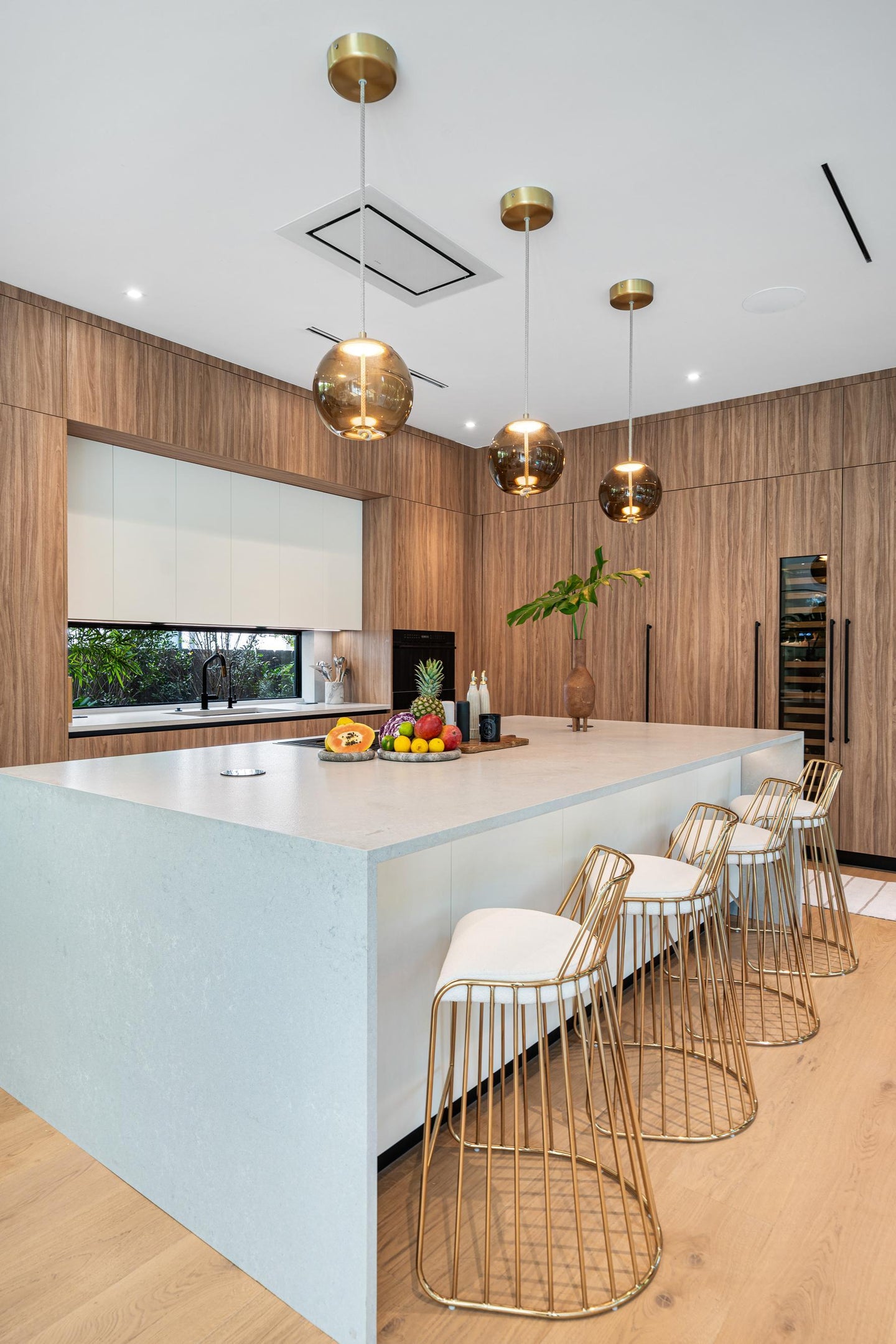 COCONUT GROVE gallery image