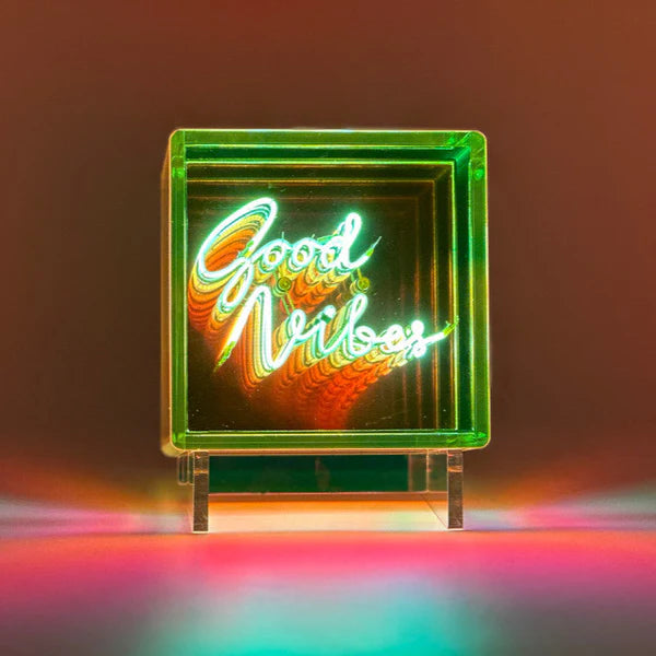MITBOX GOOD VIBES MILTI COLOUR ACRYLIC RECHARGEABLE – Lulu Puras