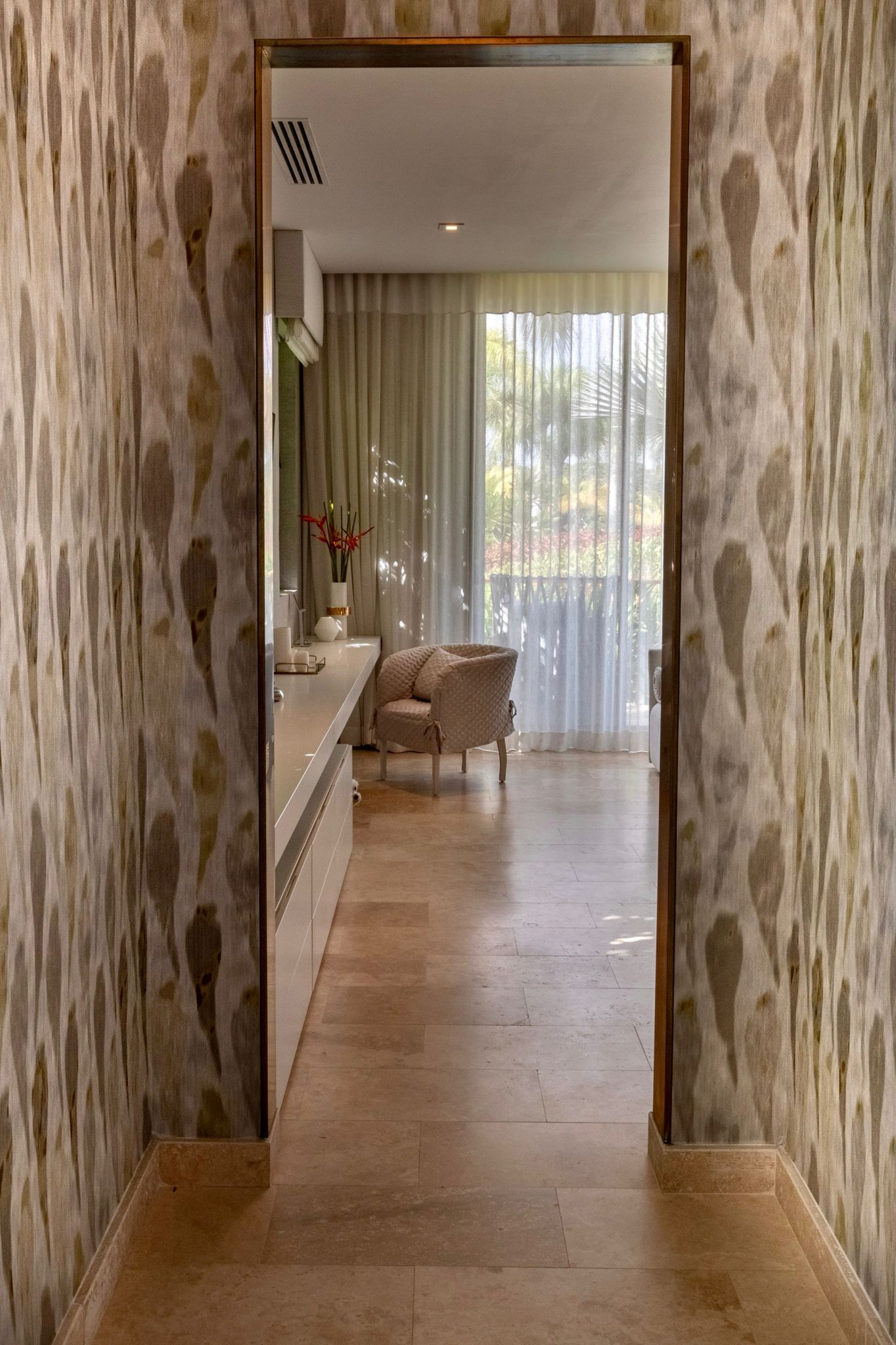 EAST BEACH RESIDENCE gallery image