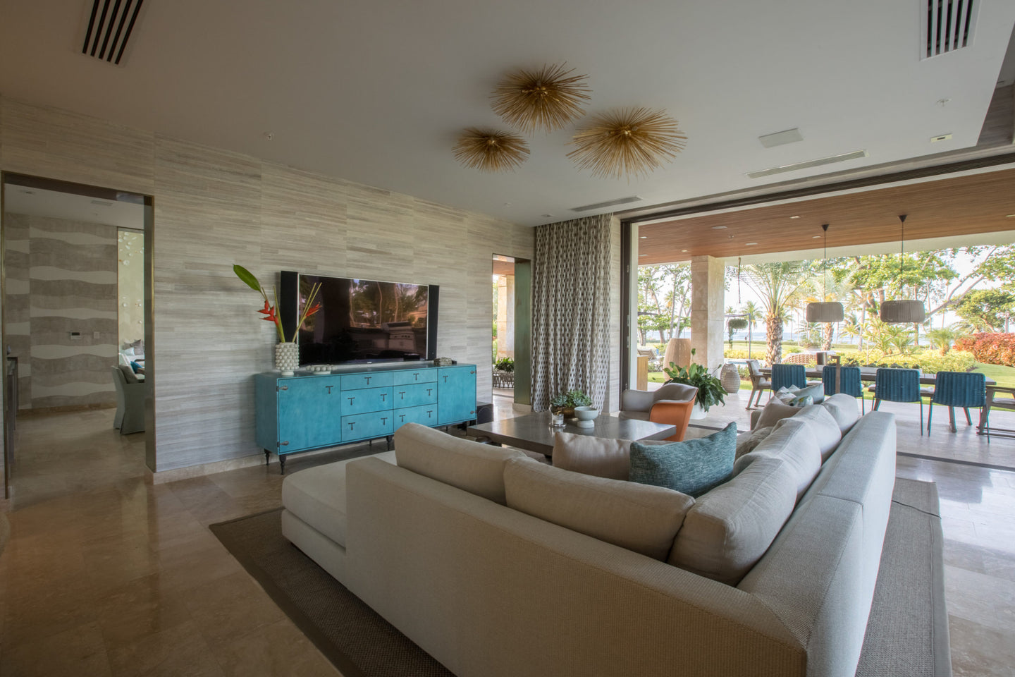 EAST BEACH RESIDENCE gallery image